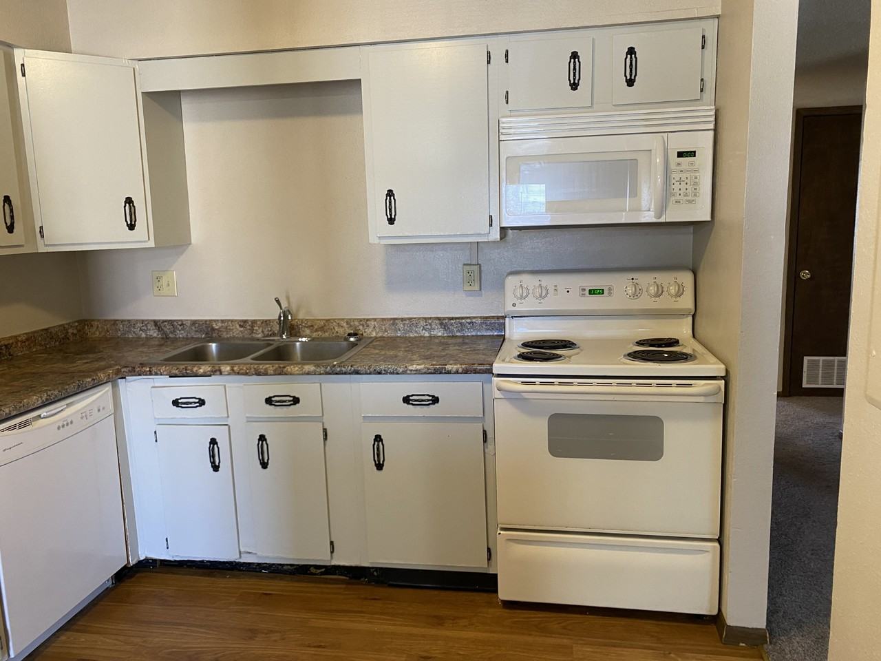 2140 Edgewood Rd Nw #2140-01 - Photo 7 of 11