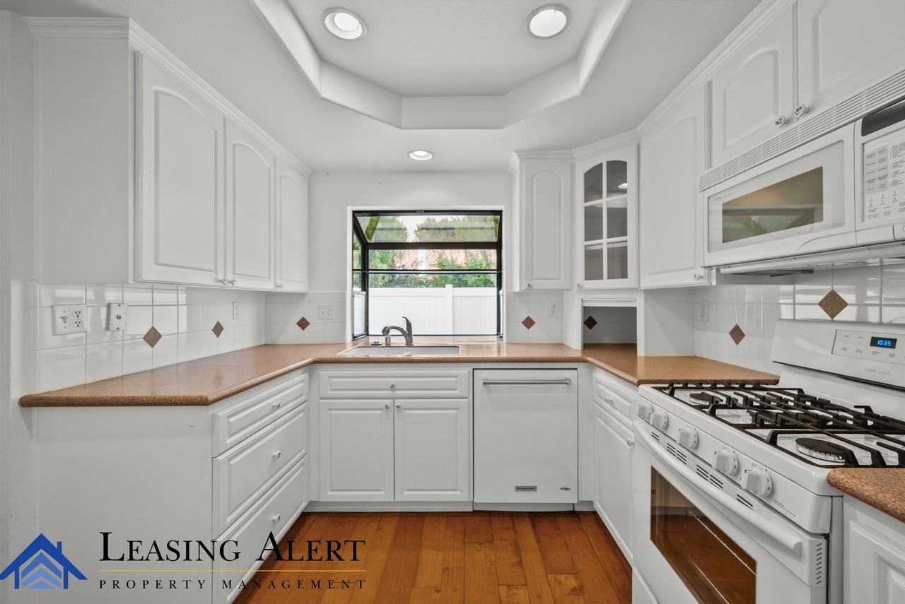 19981 Avenue Of The Oaks - 1 #1 - Photo 5 of 17