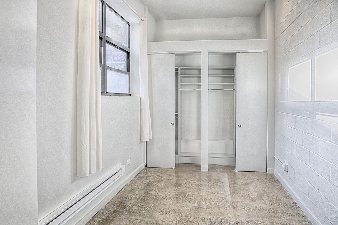 Wicker Park Place - Photo 7 of 21