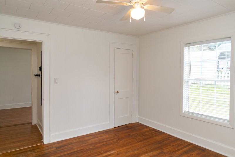 105 Burns St #1 - Photo 7 of 12