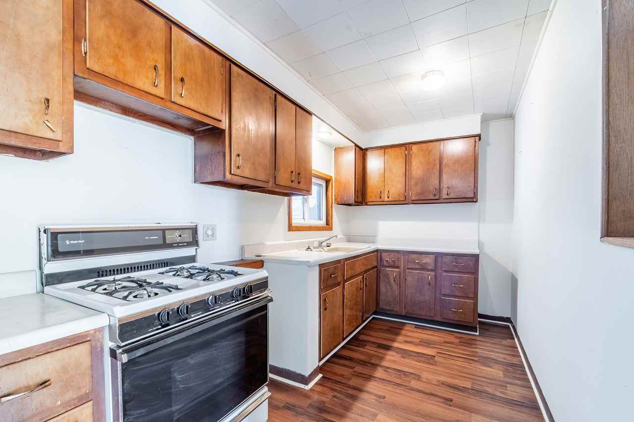 1106 1/2 W Auburn Dr #2 - Photo 6 of 21