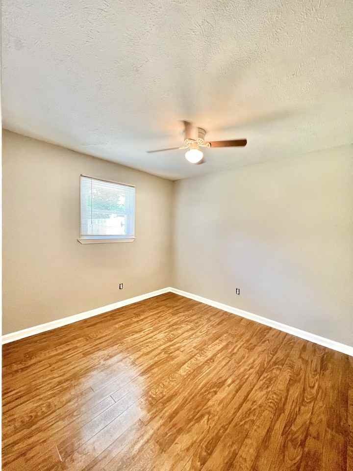 Oak St #503 - Photo 3 of 12