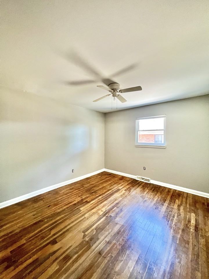 Oak St #503 - Photo 4 of 12