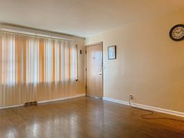 featured image of 4815 Ames Ave