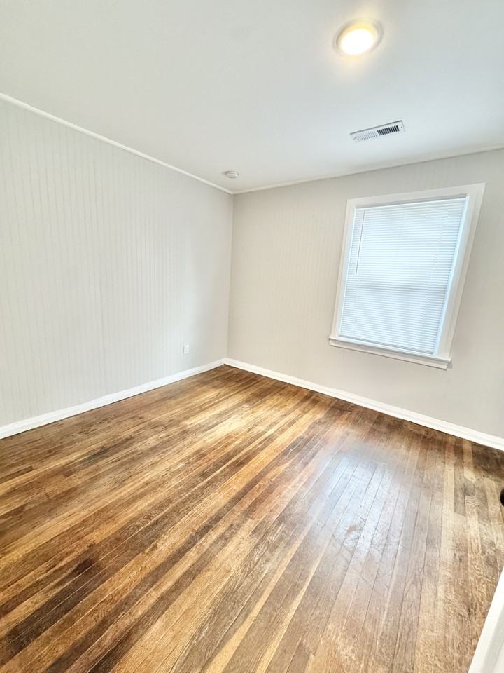 2629 E Victory Ct #1 - Photo 6 of 10