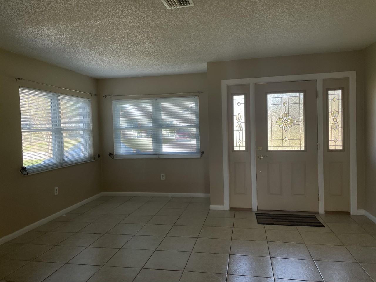 86 Ferndale Ln #1 - Photo 2 of 10