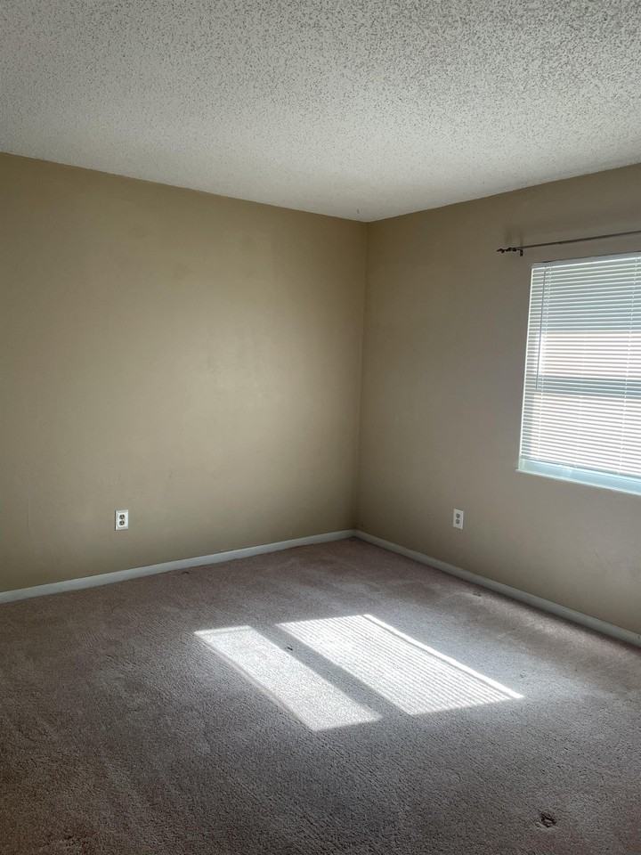 86 Ferndale Ln #1 - Photo 6 of 10