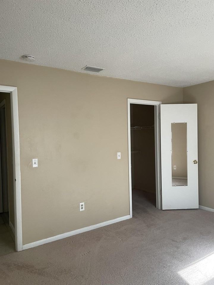 86 Ferndale Ln #1 - Photo 7 of 10