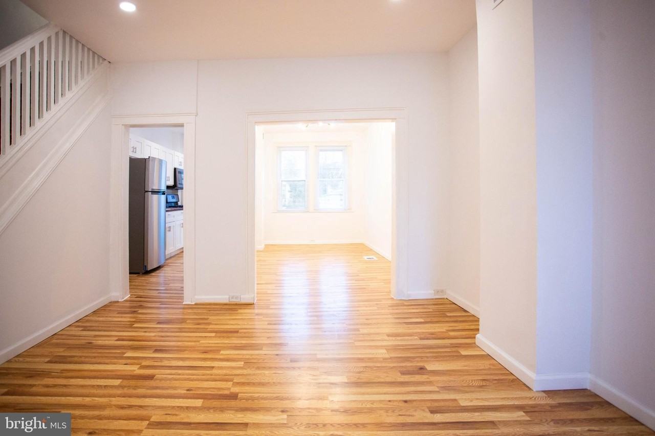 3702 Hayward Ave - Photo 3 of 18