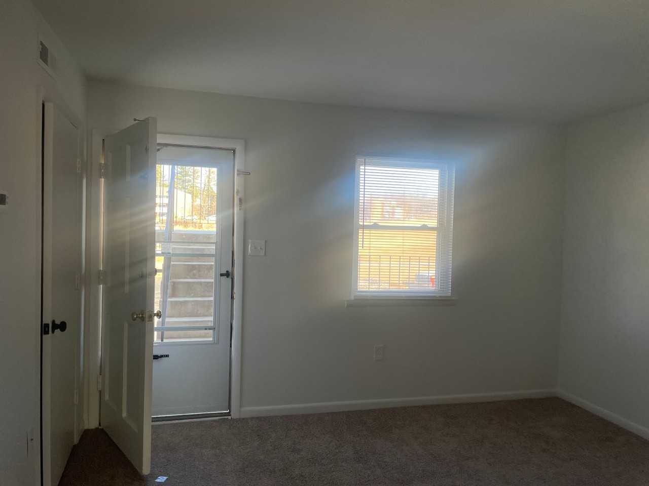 500 Poage Lane - Photo 5 of 30