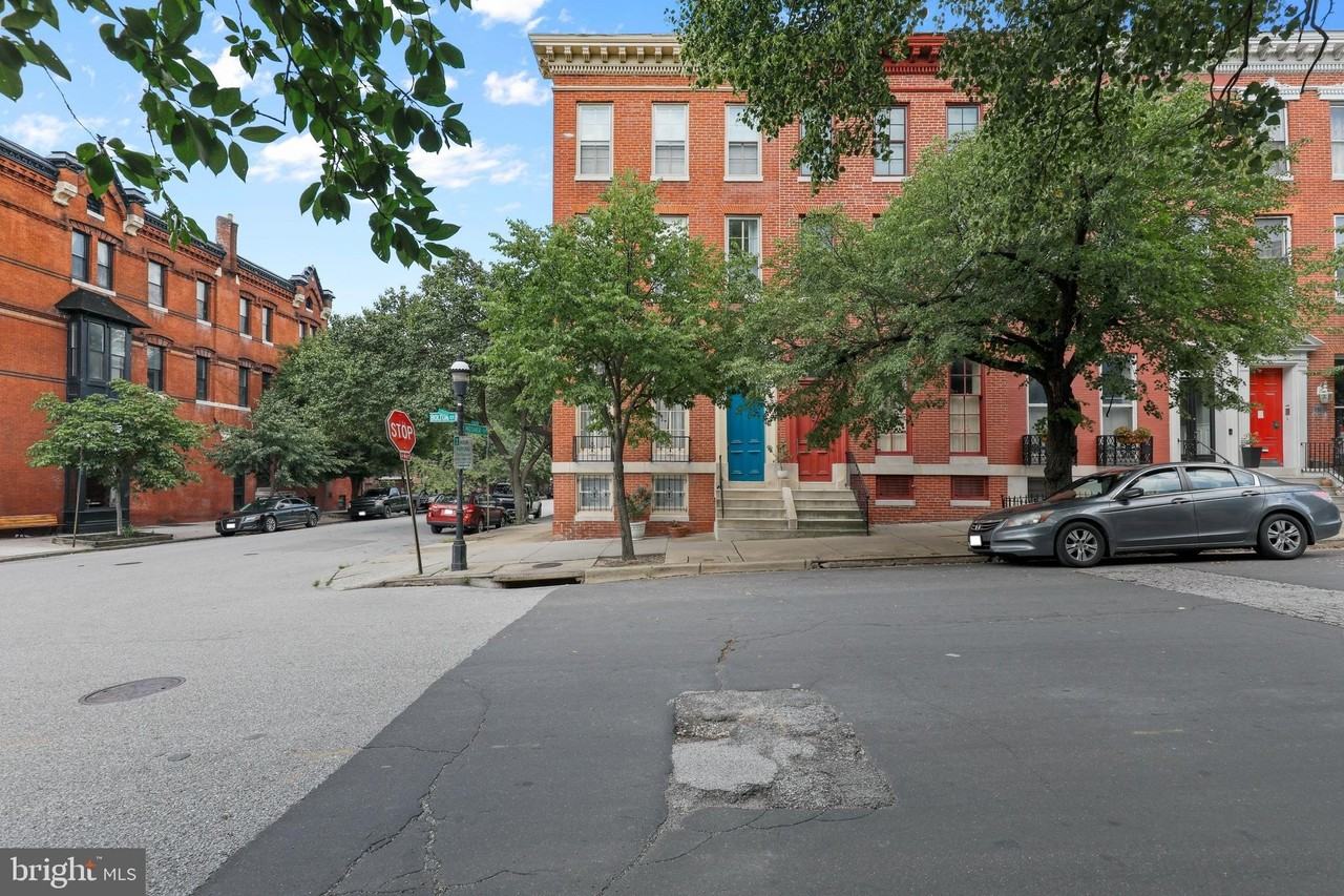 1435 Bolton St Apt 2 #2 - Photo 3 of 45