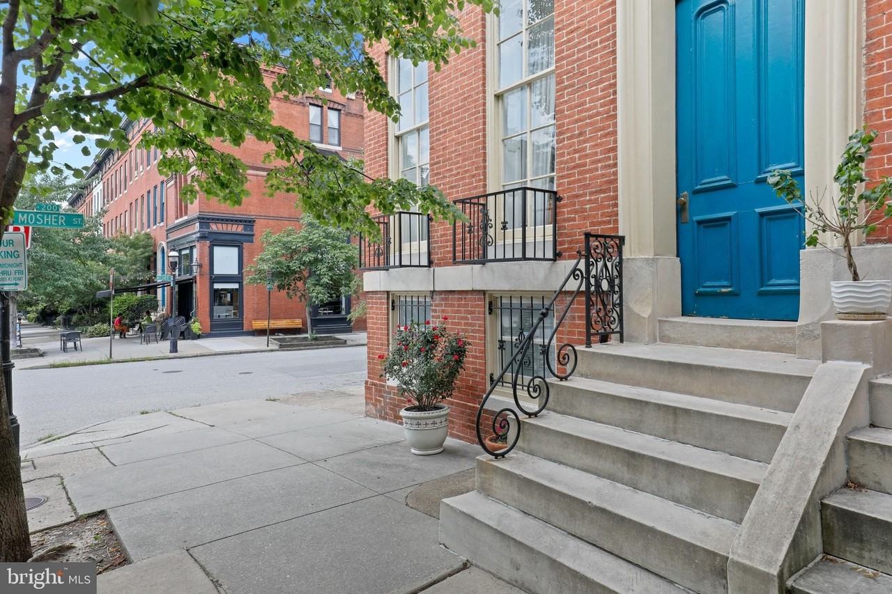 1435 Bolton St Apt 2 #2 - Photo 7 of 45