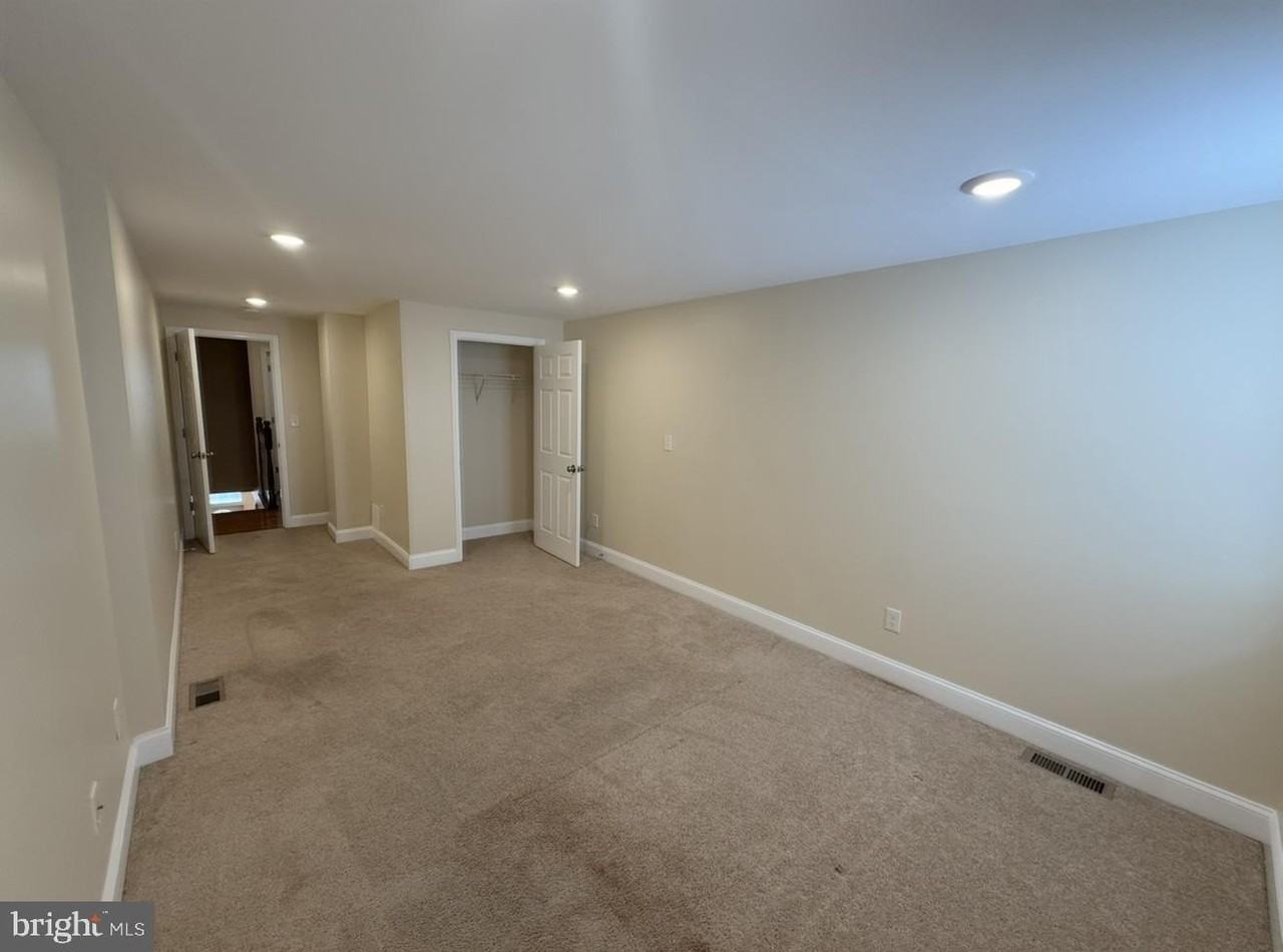 1422 Richardson St - Photo 7 of 15