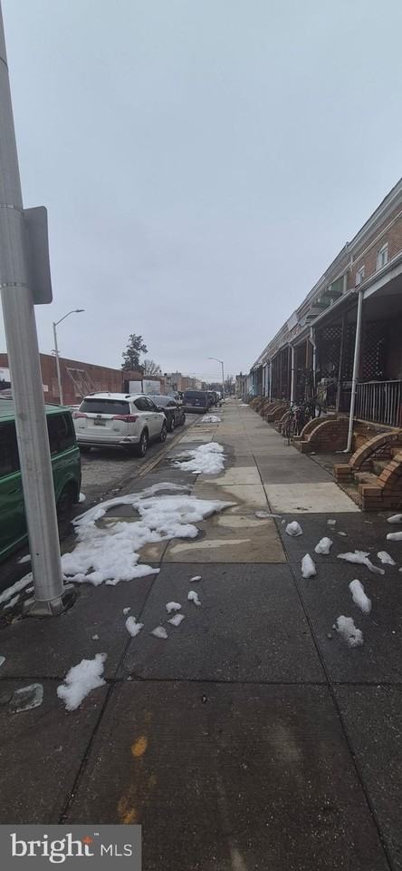 627 S Pulaski St - Photo 2 of 15