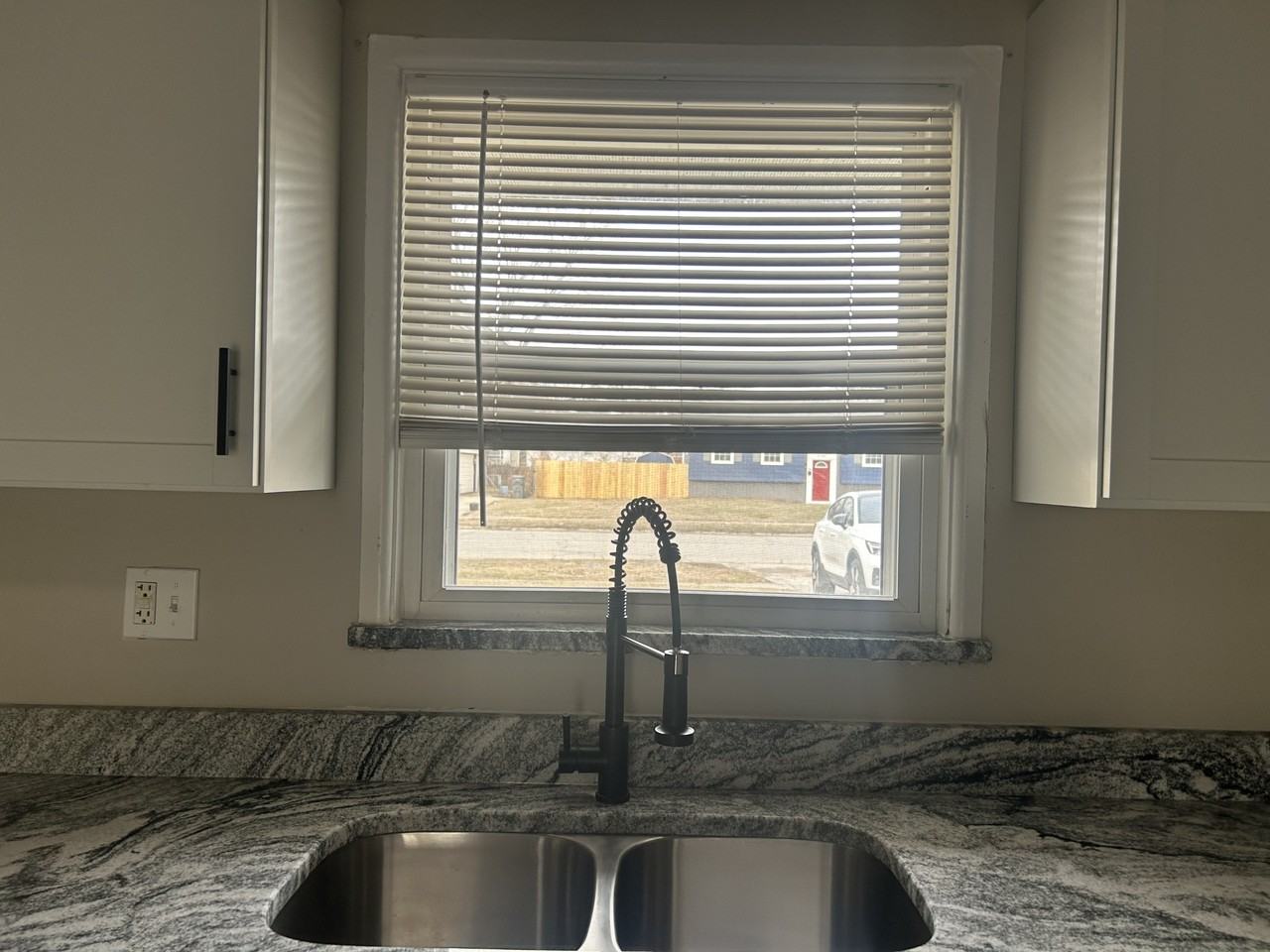 5707 Gateway Dr #1 - Photo 5 of 23