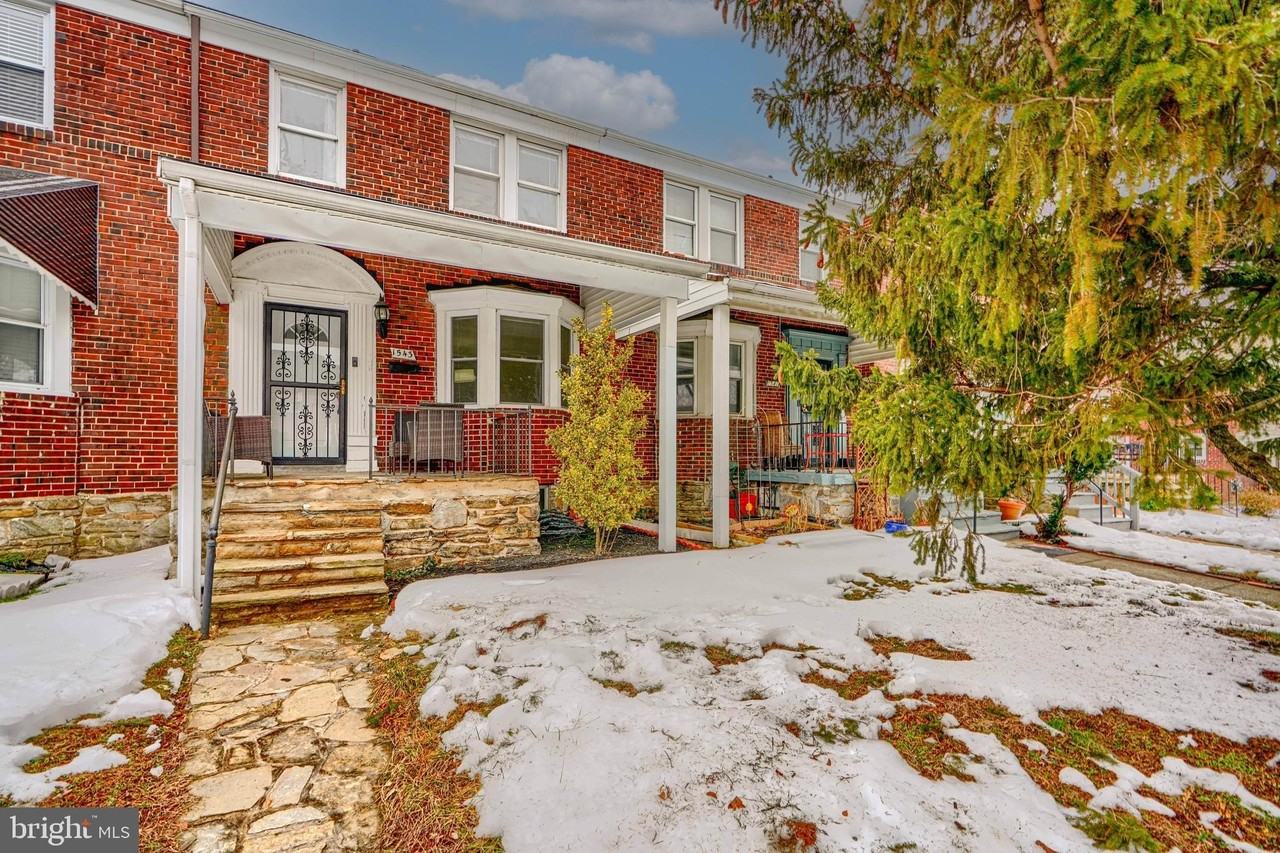 1543 Lochwood Rd - Photo 3 of 38