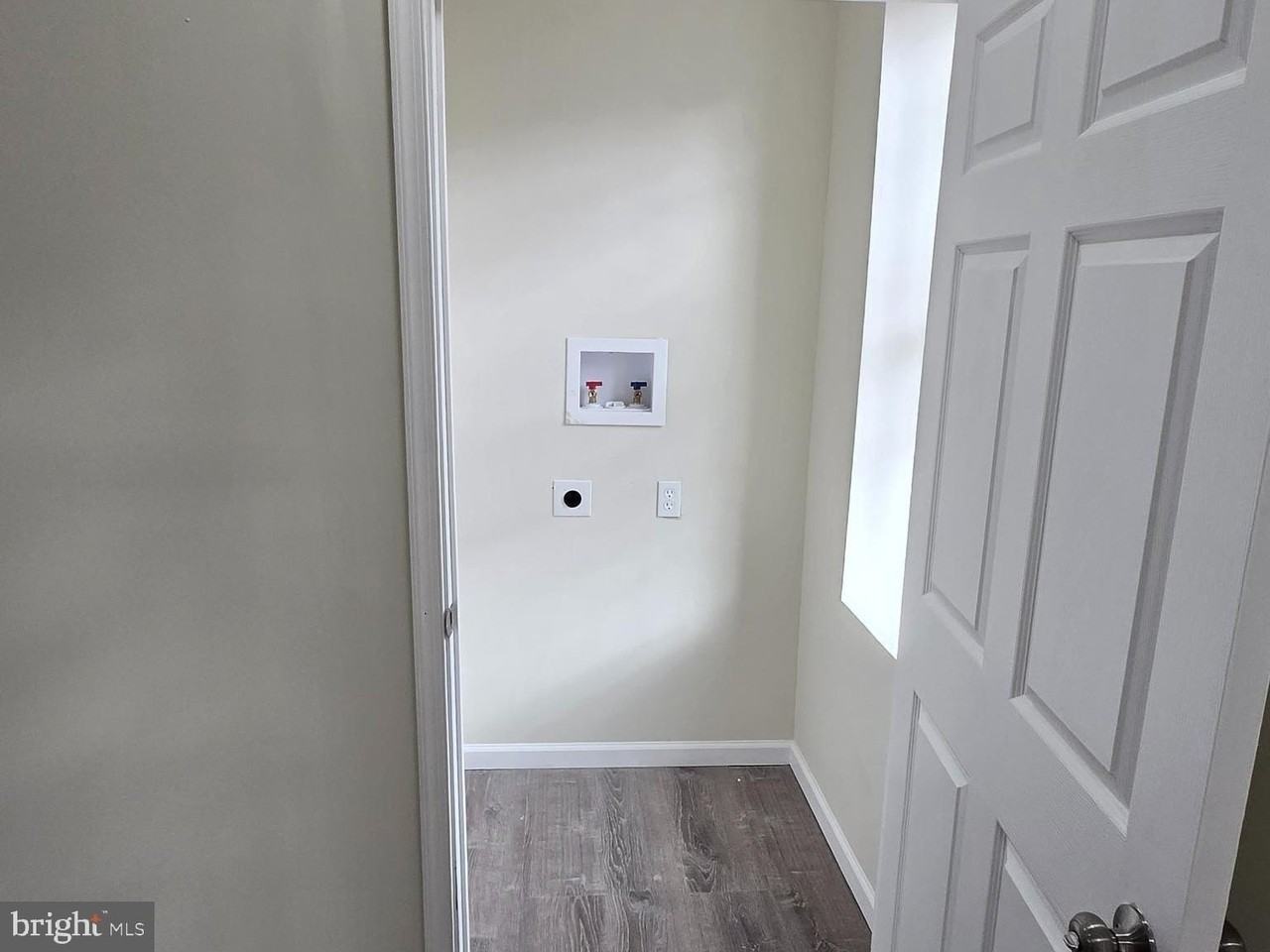 592 Old Town Mall - Photo 6 of 21