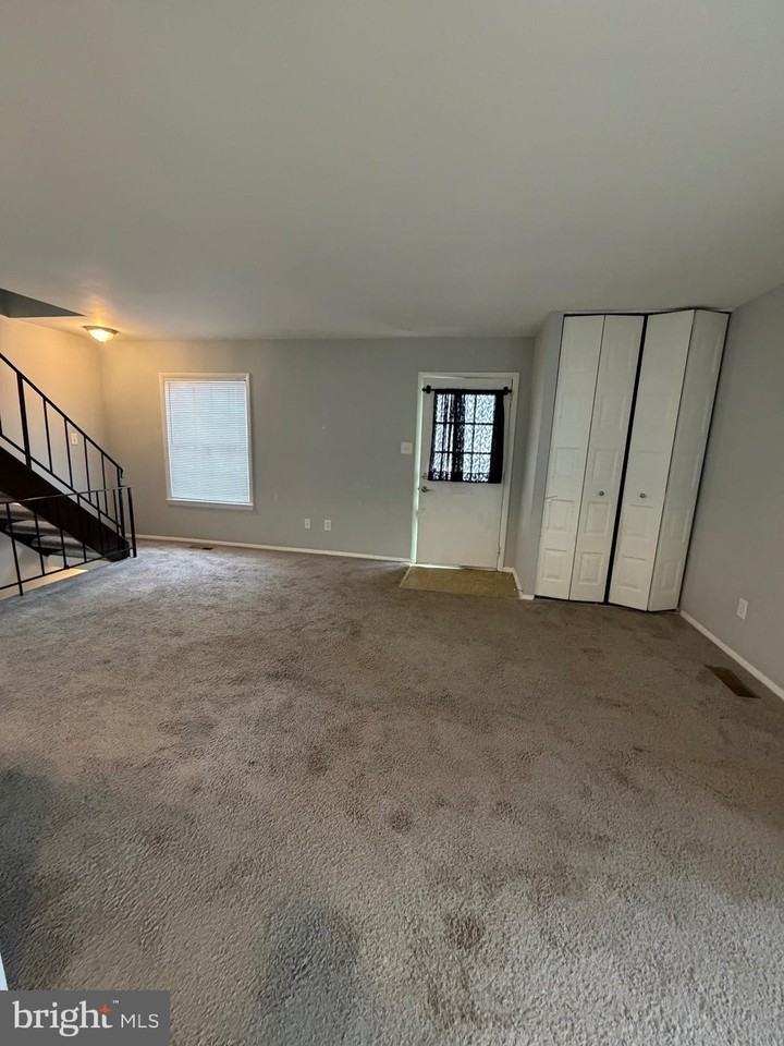 153 Hammershire Rd Unit C #C - Photo 6 of 20