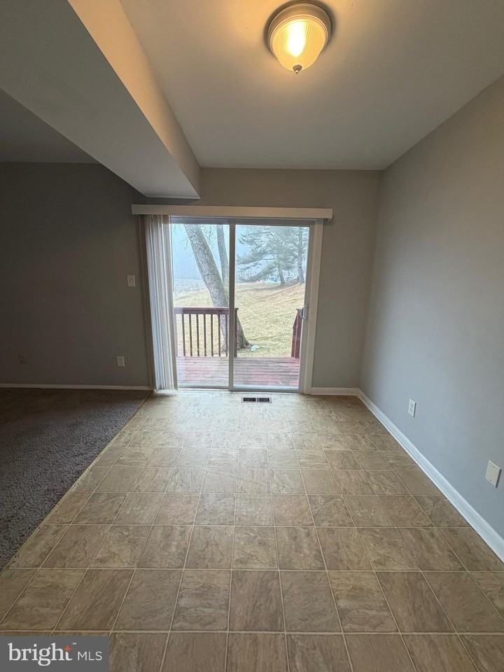 153 Hammershire Rd Unit C #C - Photo 7 of 20