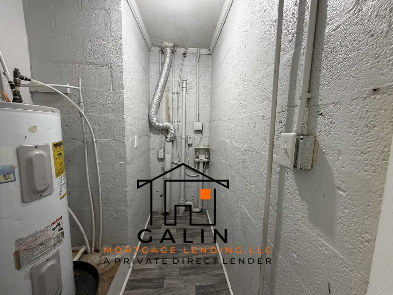 804 Crosby St #1 - Photo 6 of 17