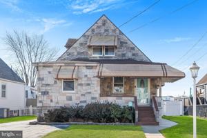 featured image of 505 Bayside Dr