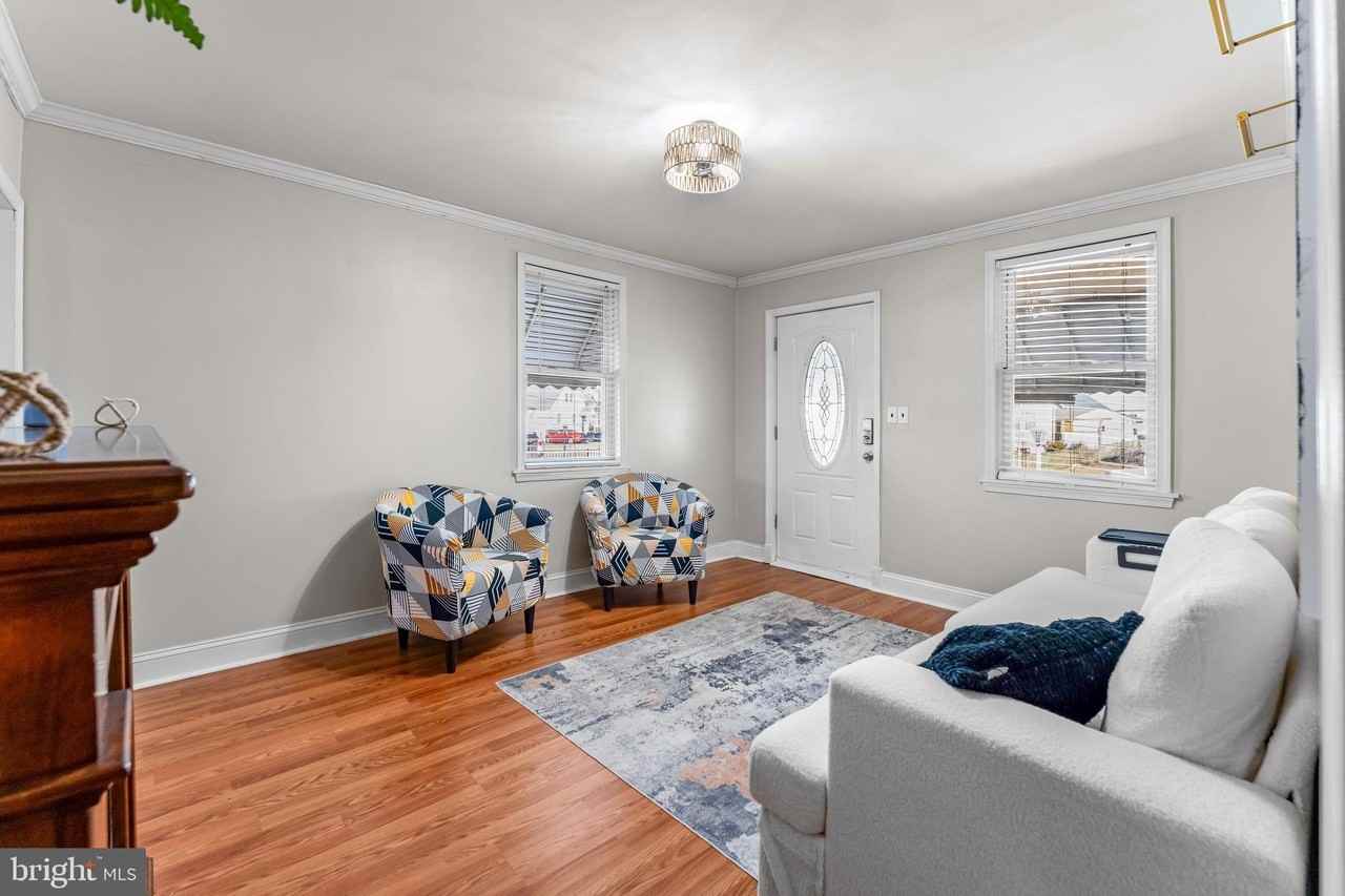 505 Bayside Dr - Photo 7 of 34