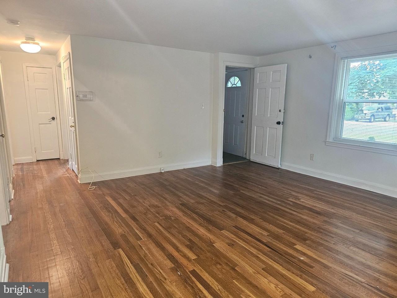 501 Milford Mill Rd Apt 1 #1 - Photo 3 of 24