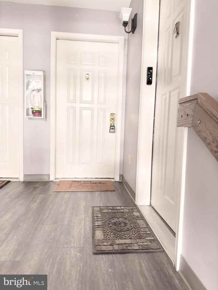 37 Wickham Ct Unit 37 #37 - Photo 2 of 28