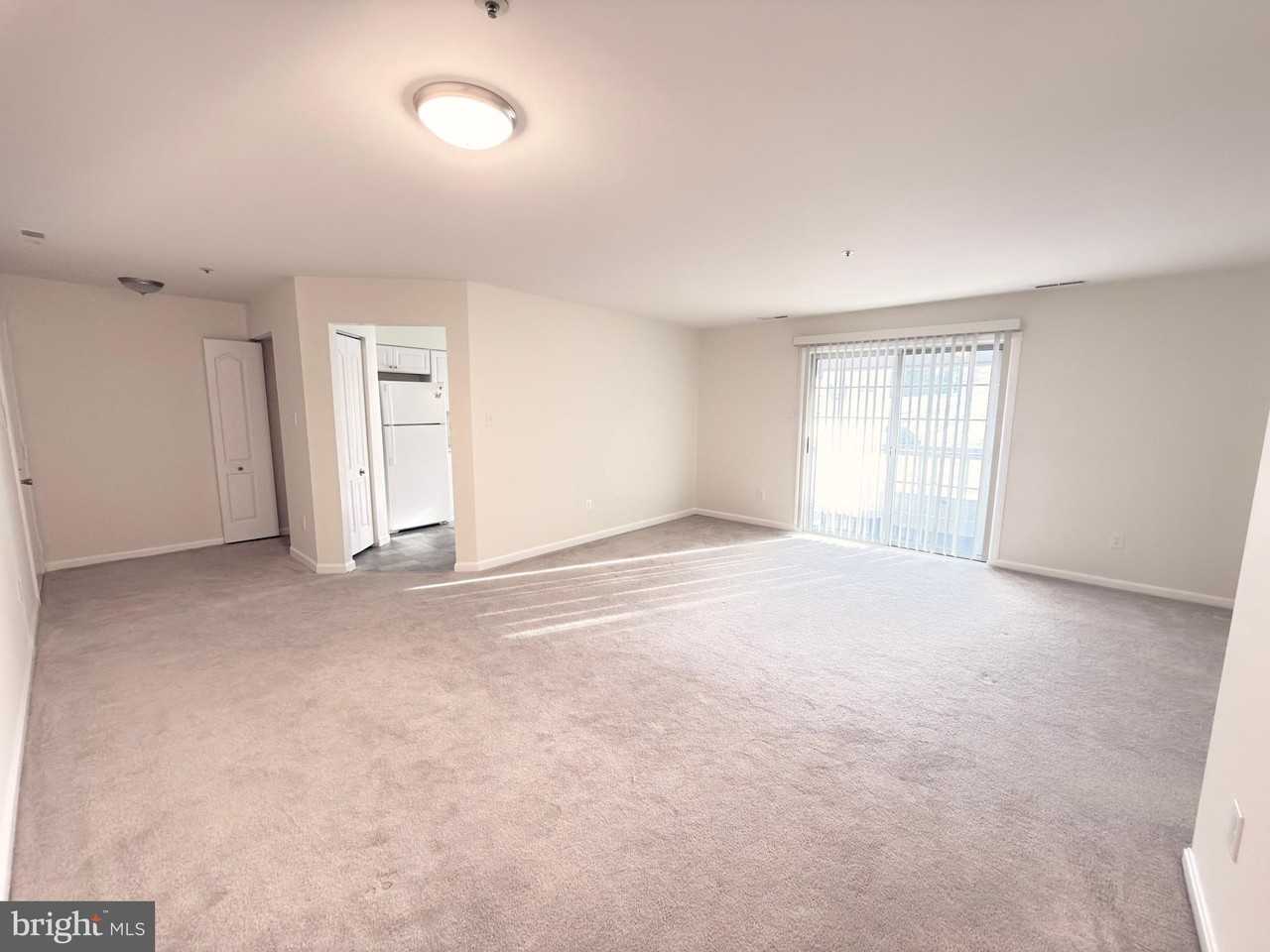 37 Wickham Ct Unit 37 #37 - Photo 4 of 28