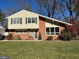 featured image of 922 Beaverbank Cir