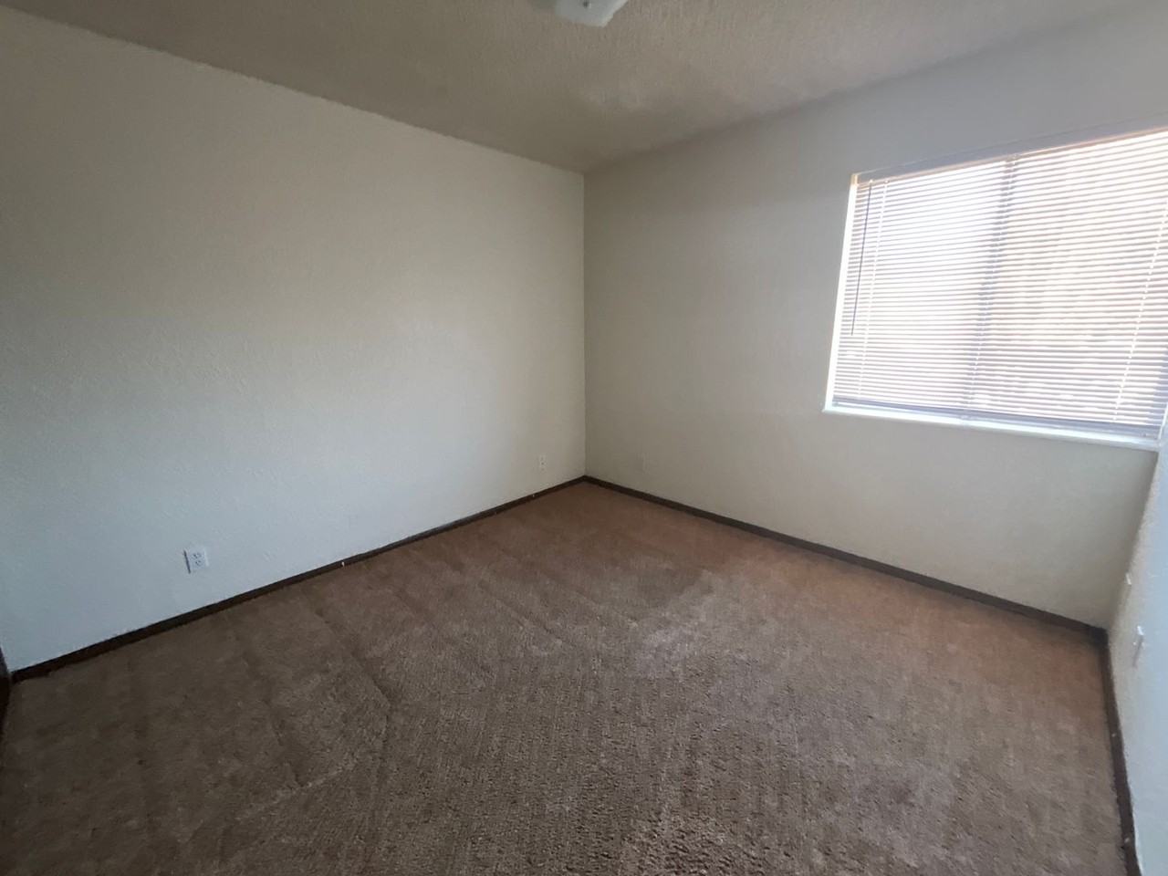 Neosho Meadows - Photo 2 of 13