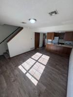 featured image of 215 W Hudson St