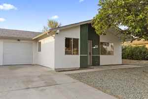 featured image of 1992 W Oakland Ave #1992