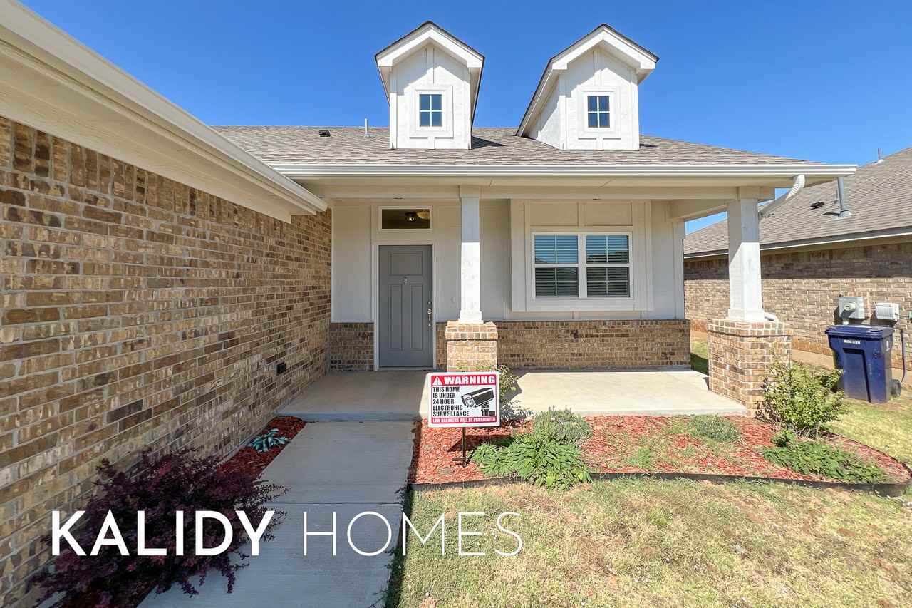 12933 Nw 3rd Ter #1 - Photo 3 of 33