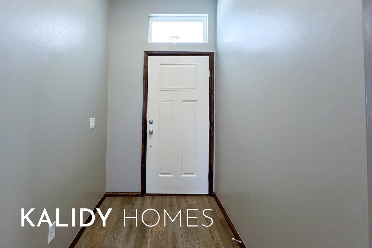 12933 Nw 3rd Ter #1 - Photo 4 of 33