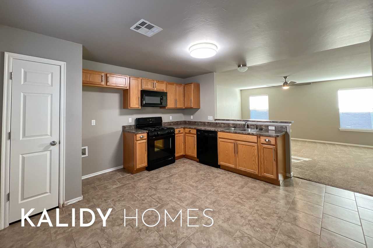 7804 Bennie Ter #1 - Photo 6 of 24