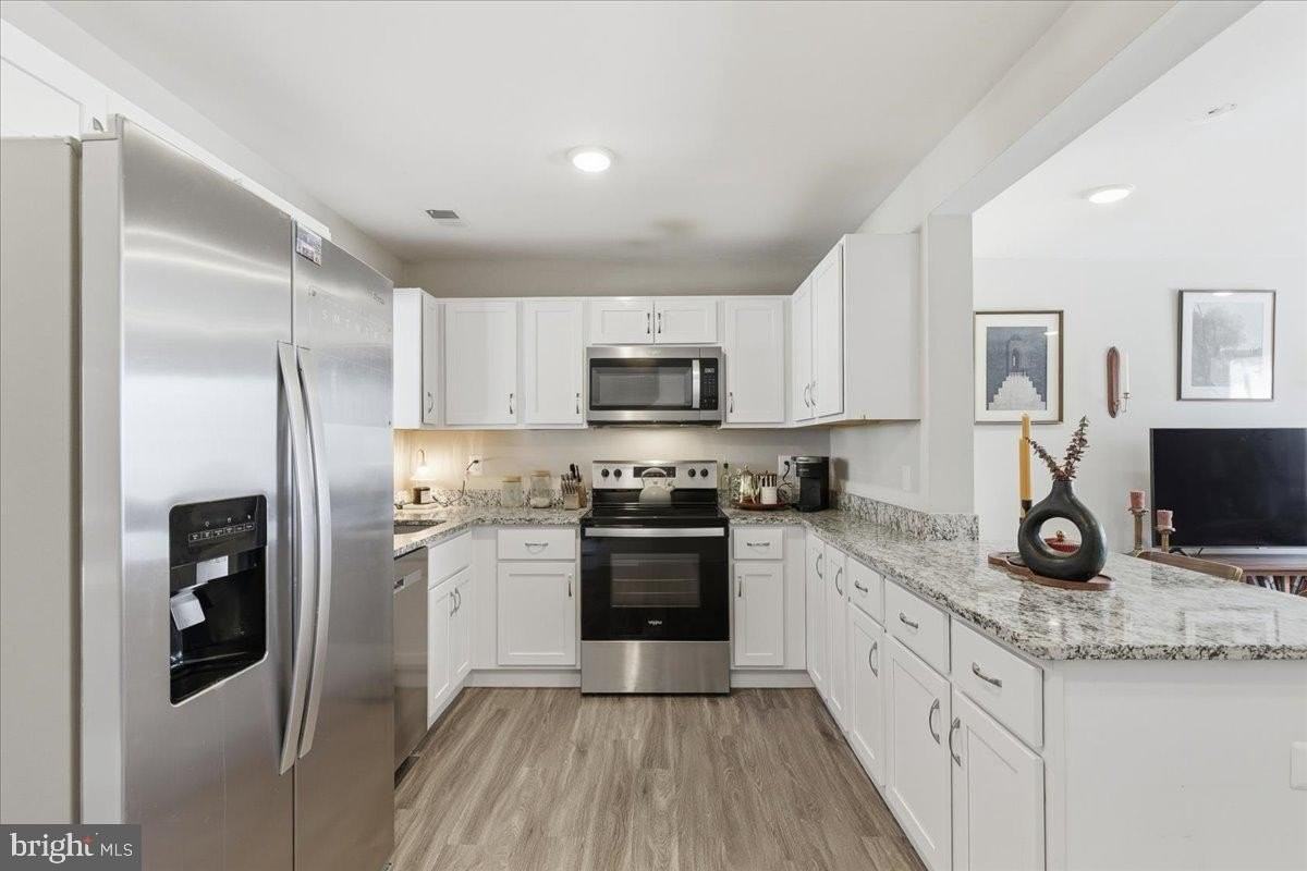 3053 Heathcote Rd - Photo 5 of 23