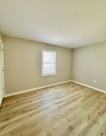 510 Holiday Dr #108 - Photo 7 of 8