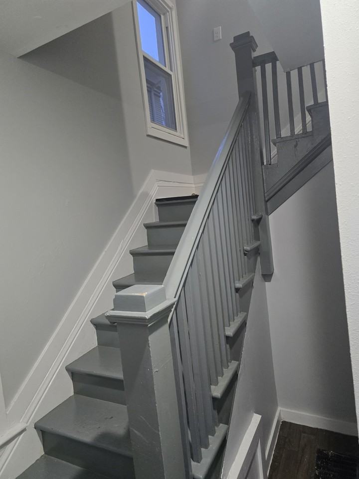 1106 Portage Ave #1 - Photo 3 of 8