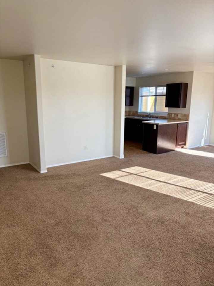 5673 Saxon Way - Photo 2 of 33