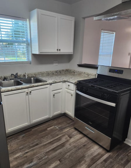 302 Randolph Dr #1 - Photo 4 of 10