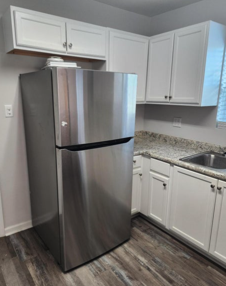 302 Randolph Dr #1 - Photo 5 of 10