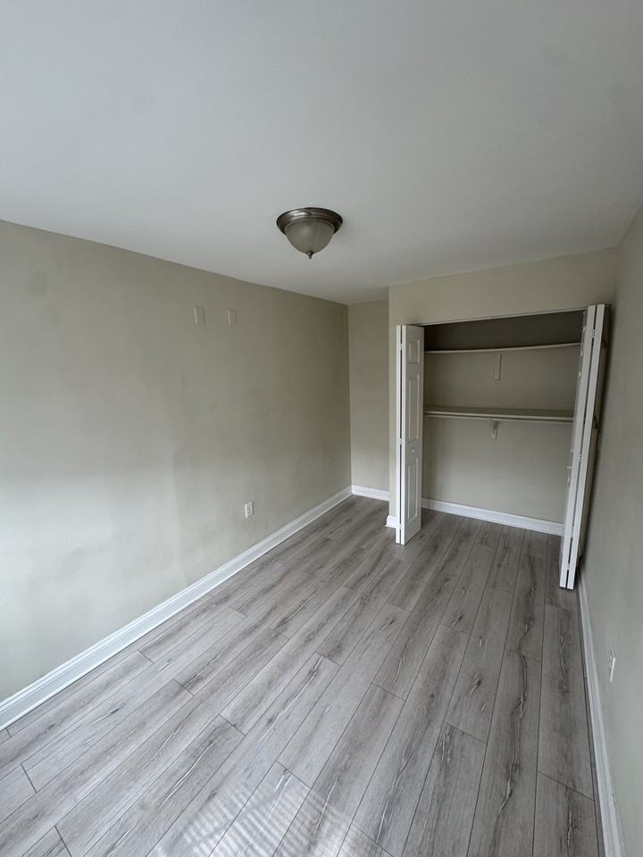 124 East 3rd Avenue - 1Unit 1 #1 - Photo 5 of 6