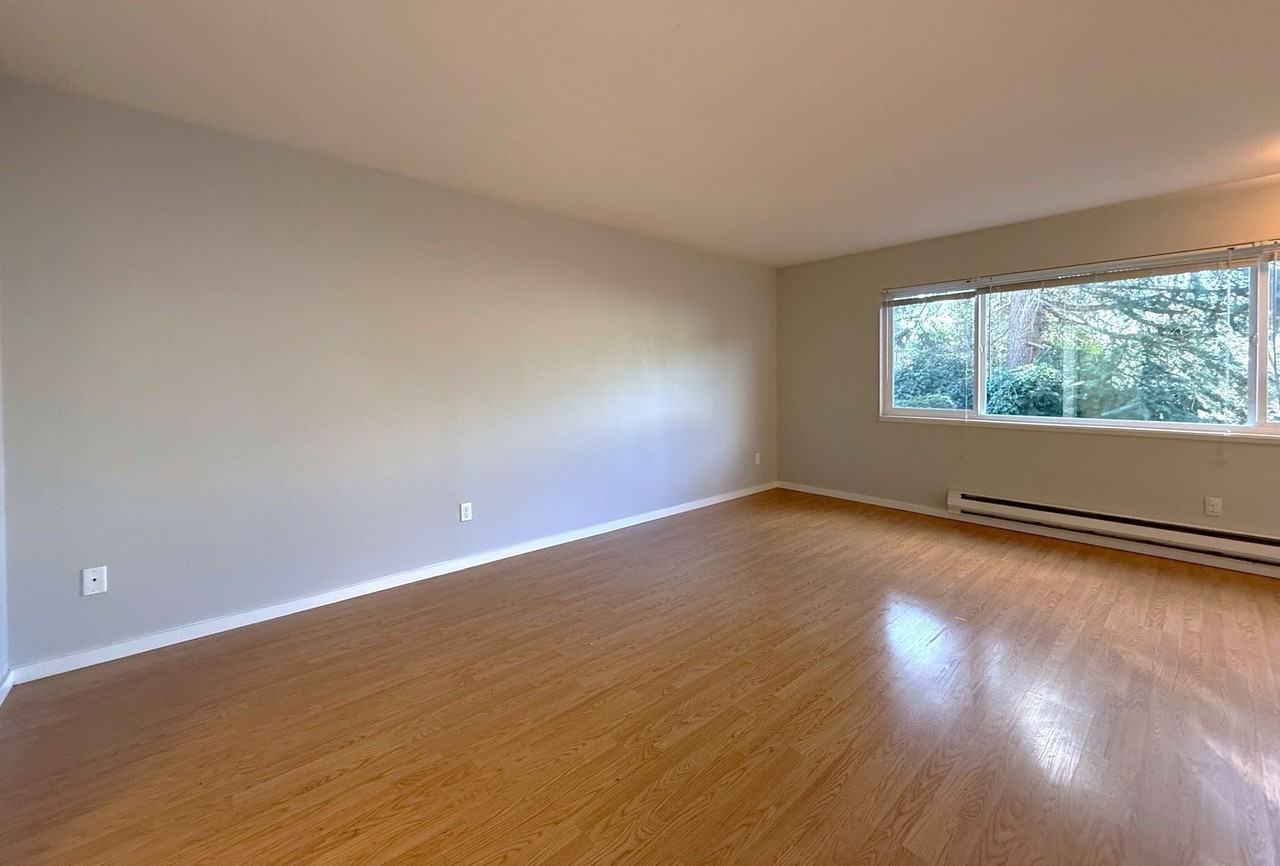 Triad Apartments - Photo 4 of 29