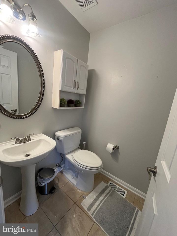 2212 Historic Dr - Photo 7 of 24