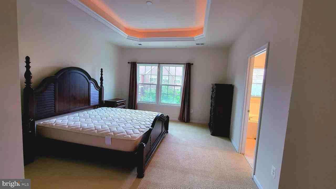 3239 Vogel Rd - Photo 7 of 14