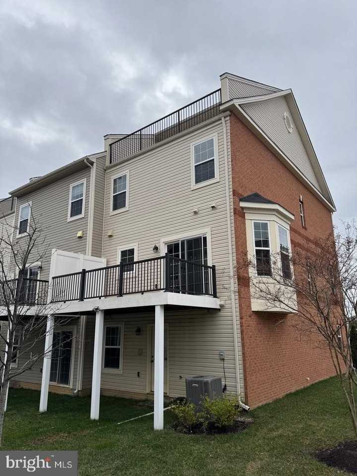 7925 Alchemy Way - Photo 4 of 46