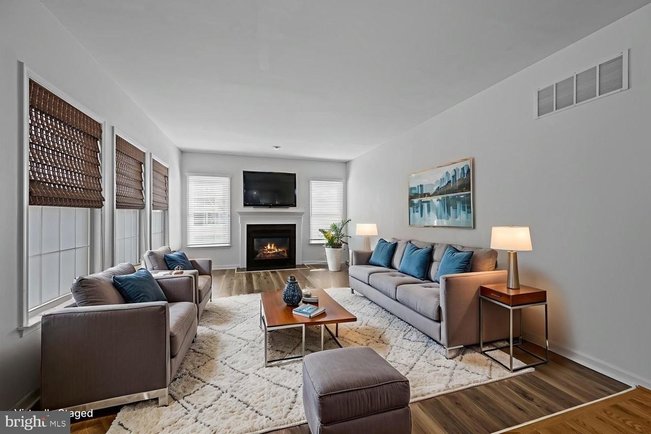 4018 Tiber Falls Dr - Photo 4 of 50