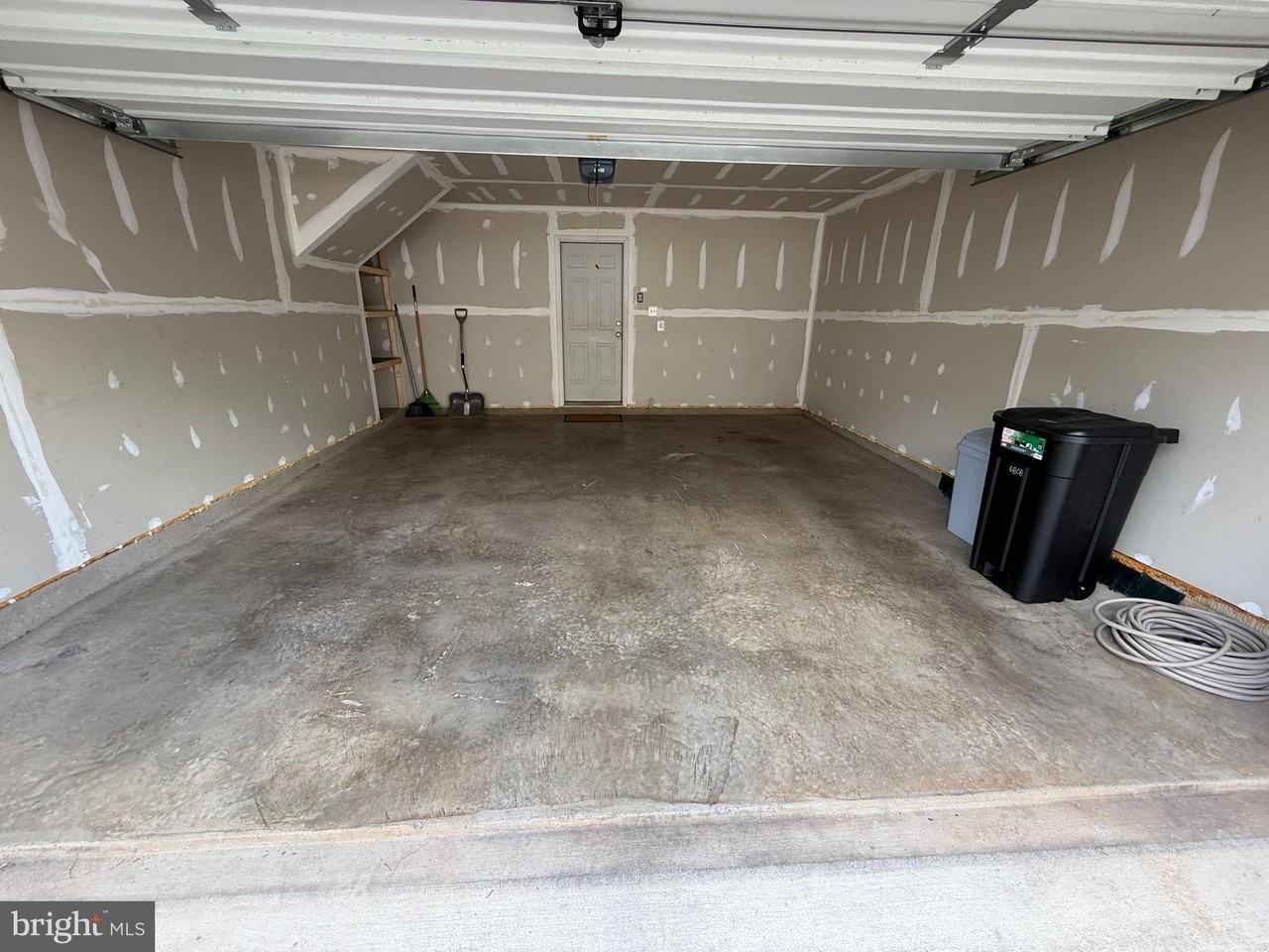 6808 Flour Mill Ct - Photo 5 of 24