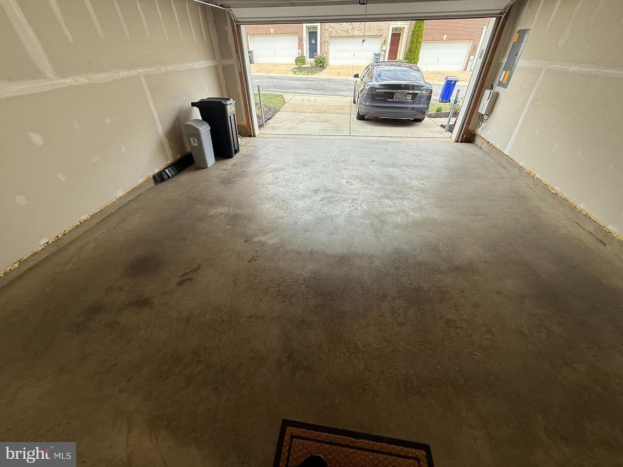 6808 Flour Mill Ct - Photo 6 of 24